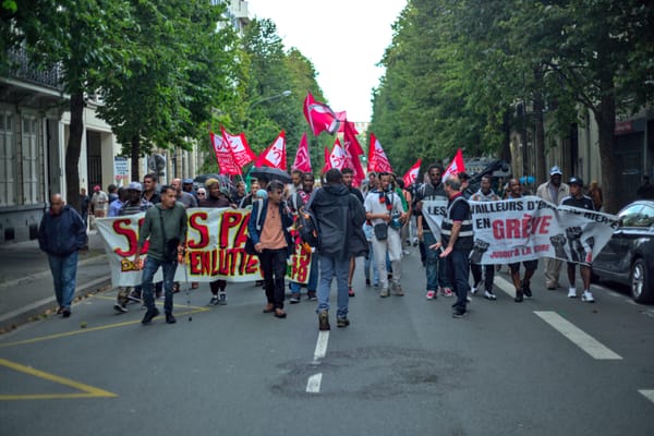 Manifestation du Comité Sans-Papiers à Lille. Louise Bihan.